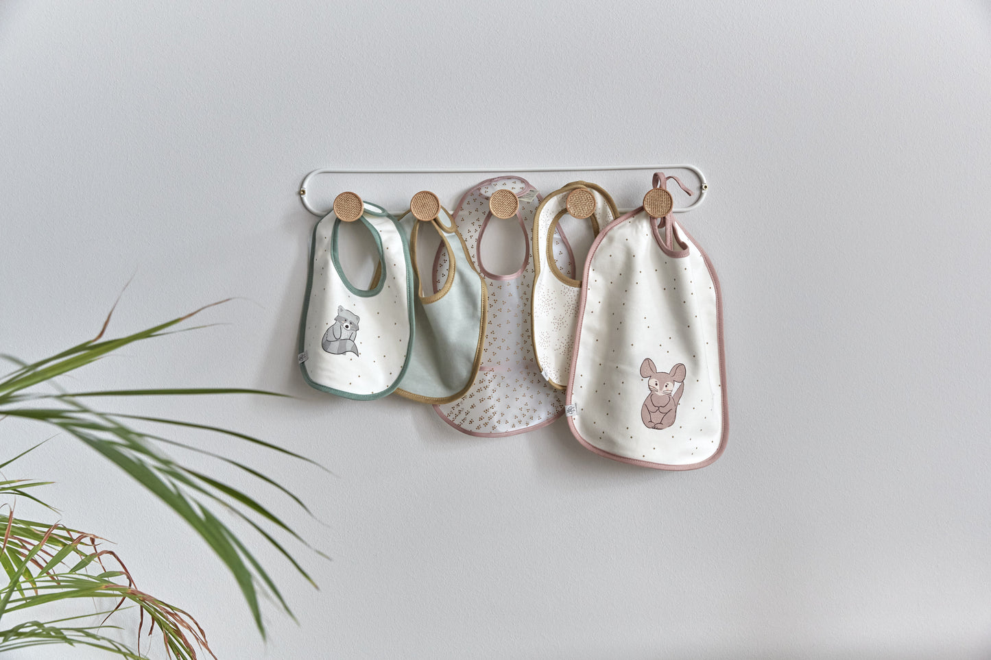 Slabbetjes medium - About friends chinchilla - 2pcs